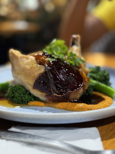 34 Vin E Jones Memorial Dr, Yeppoon QLD 4703