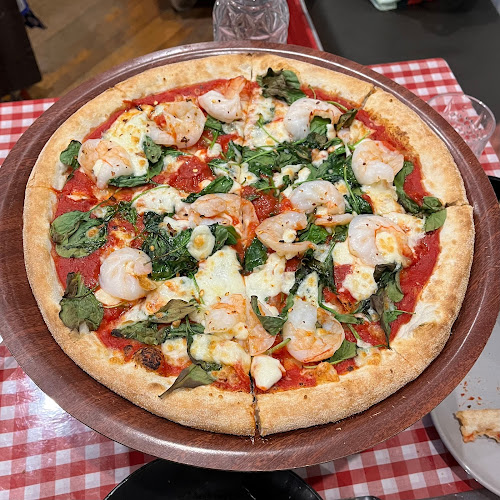 Whistler Street Pizza Manly - Hospitality and gastronomy