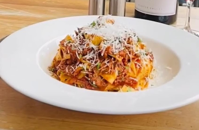 Comentarii opinii despre Overtime Cafe & Bar