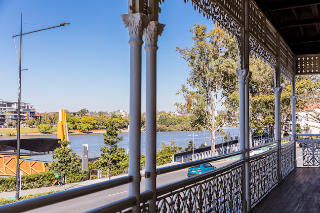 Regatta Hotel - Hospitality and gastronomy