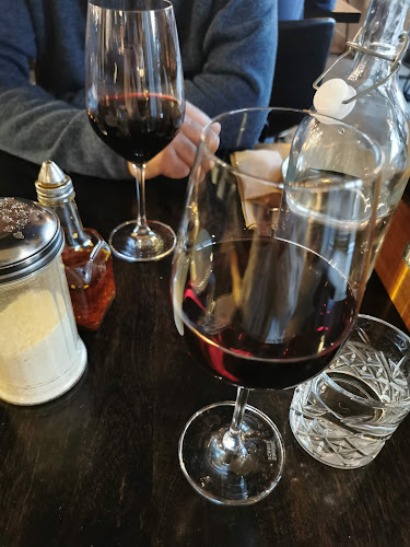 Comentarii opinii despre Locale Mio