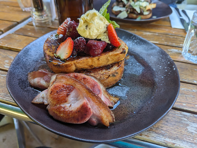 664 Dean St, Albury NSW 2640