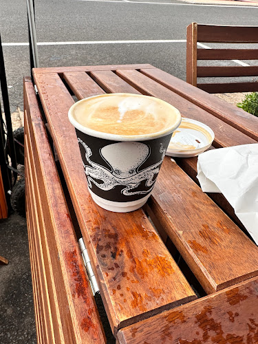 Black Tambourine - Dubbo