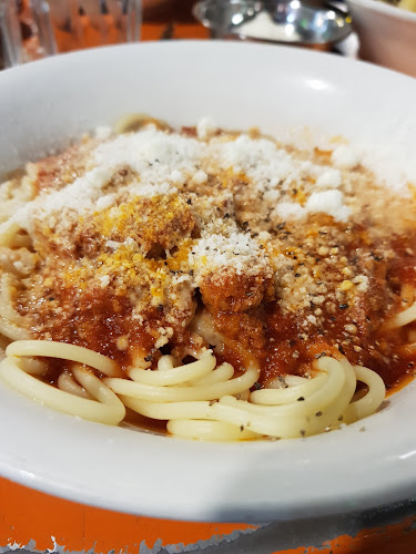 Lucias Pizza & Spaghetti Bar