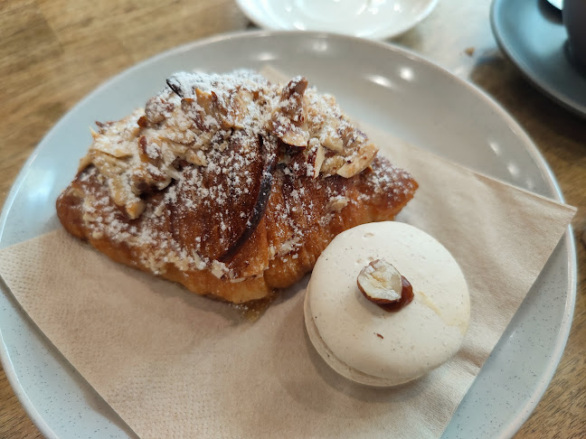 Layers Bakery - Hospitality and gastronomy