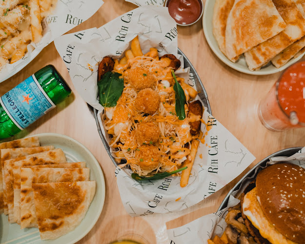 Comentarii opinii despre RÜH Wollongong