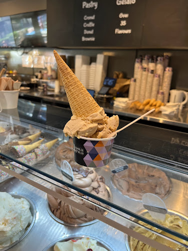 Opinii despre C9 Chocolate & Gelato Crows Nest în Crows Nest - Hospitality and gastronomy