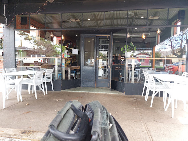 Larry's - Hospitality and gastronomy