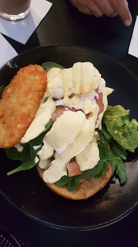 f208/16 Amazons Pl, Jindalee QLD 4074