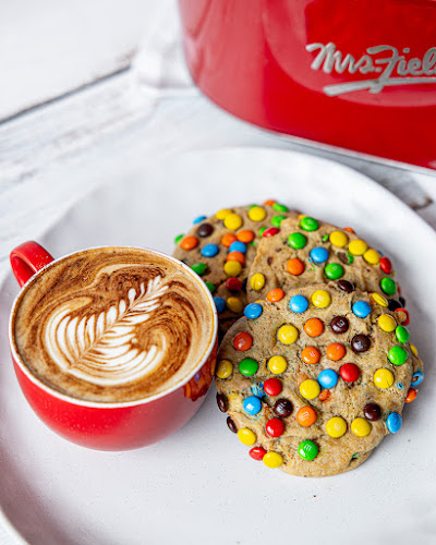 Westfield Belconnen, Kiosk 221/2/18 Benjamin Way, Belconnen ACT 2617