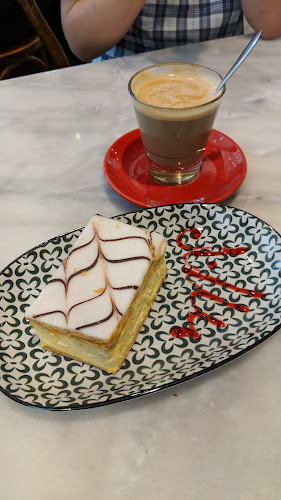 Shop 32/29/35 Lake St, Caroline Springs VIC 3023