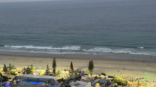 Opinii despre Surfers Paradise Beachfront Markets în Surfers Paradise - Hospitality and gastronomy