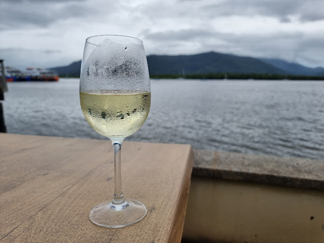 Mondo on the Waterfront - Hospitality and gastronomy