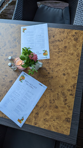 Seagulls Restaurant - Belgian Gardens