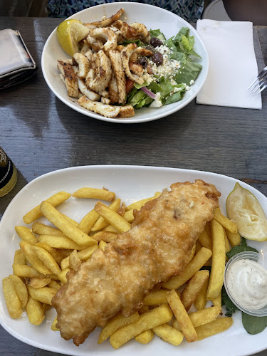 Opinii despre Hunky Dory Fish & Chips Watergardens în Taylors Lakes - Hospitality and gastronomy