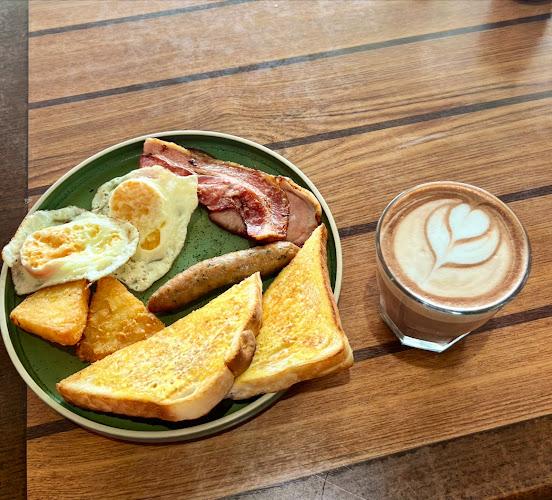 Opinii despre CAFE 4 U în Southport - Hospitality and gastronomy