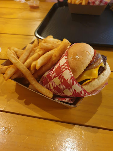 Stax Burger Co. - Mount Gambier - Mount Gambier