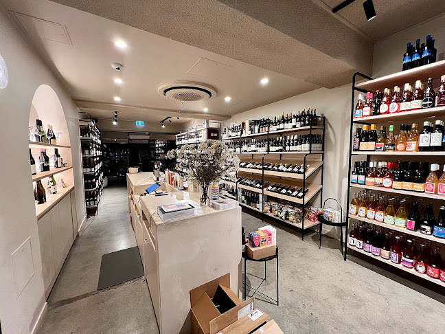 SOMM Wine Store - Hospitality and gastronomy