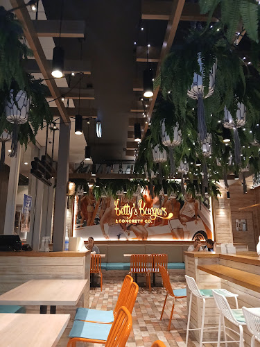 Comentarii opinii despre Betty’s Burgers