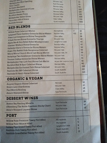 Opinii despre Sarin's Restaurant & Bar/Bistro în Port Lincoln - Hospitality and gastronomy