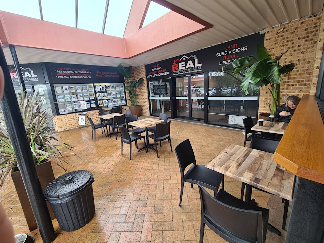 Ohana cafe and ice creamery