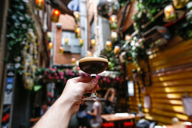 Chuckle Park Bar - Hospitality and gastronomy