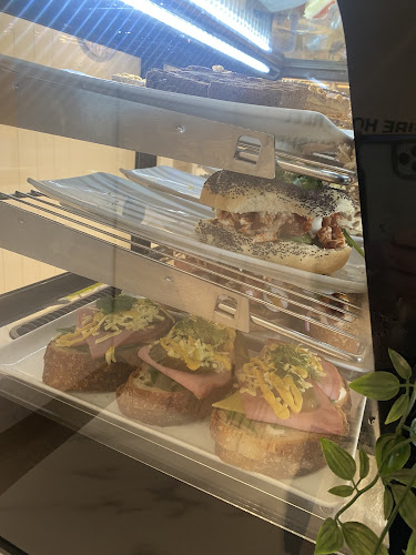 100 Duporth Ave, Maroochydore QLD 4558