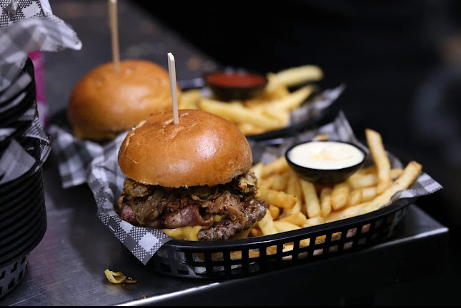 Williamsburg at The Press - Tamworth