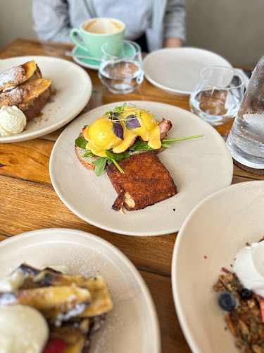 NOA Eat Drink Share - Hospitality and gastronomy