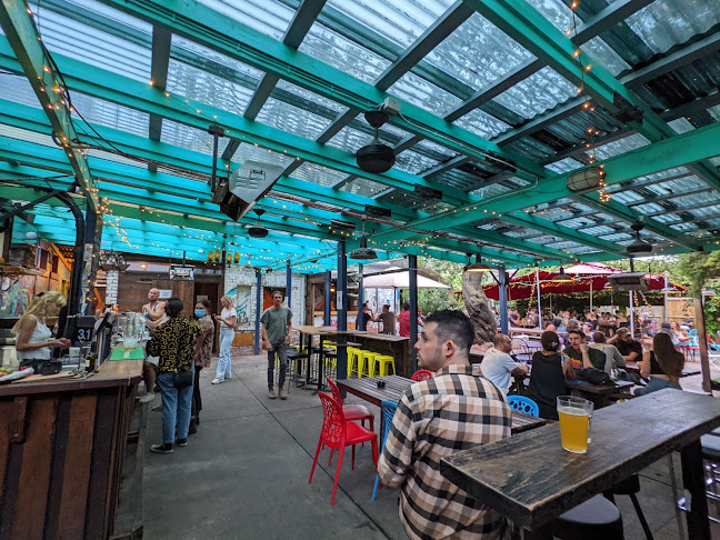 Opinii despre Retreat Hotel în Brunswick - Hospitality and gastronomy