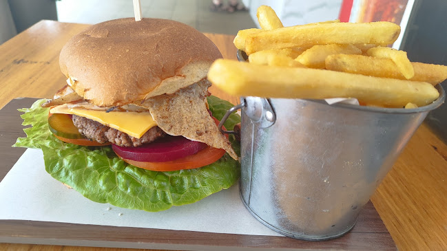 Opinii despre Hash Burger Devonport în Devonport - Hospitality and gastronomy