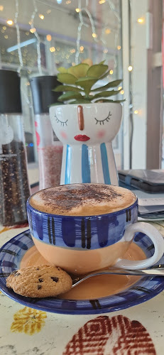 Ara’s Cafe - Hospitality and gastronomy