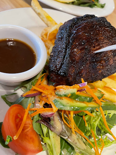 Opinii despre The Belmore Hotel în Maitland - Hospitality and gastronomy