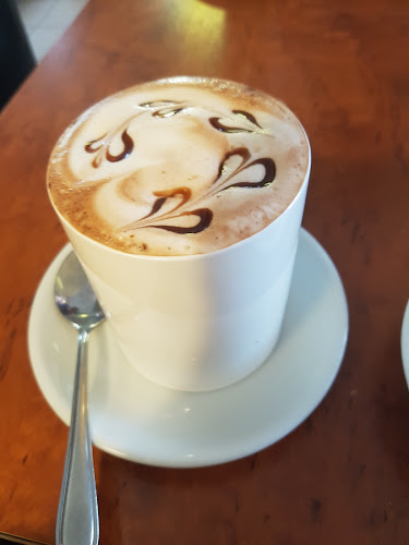 Claudia's Cafe - Morwell