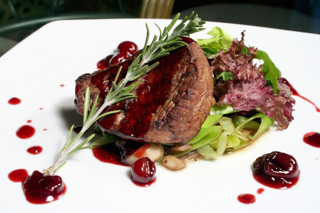 Espy Bar and Eatery - Hospitality and gastronomy