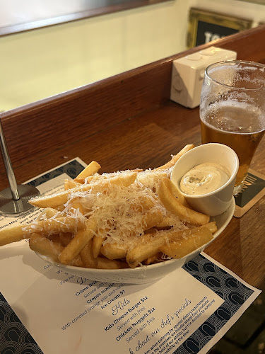 Opinii despre Kirribilli Hotel în Sydney - Hospitality and gastronomy