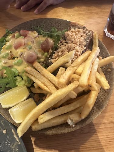 Comentarii opinii despre Kawana Waters Hotel