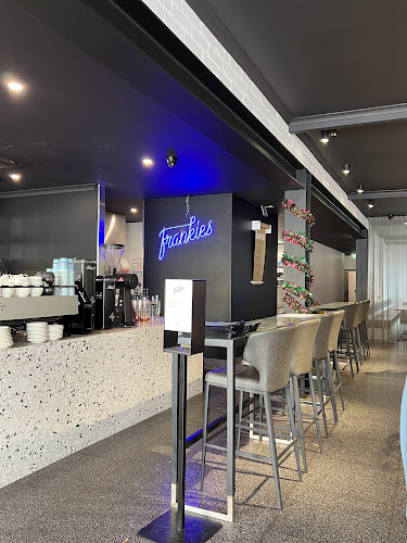 Comentarii opinii despre Frankies Traralgon