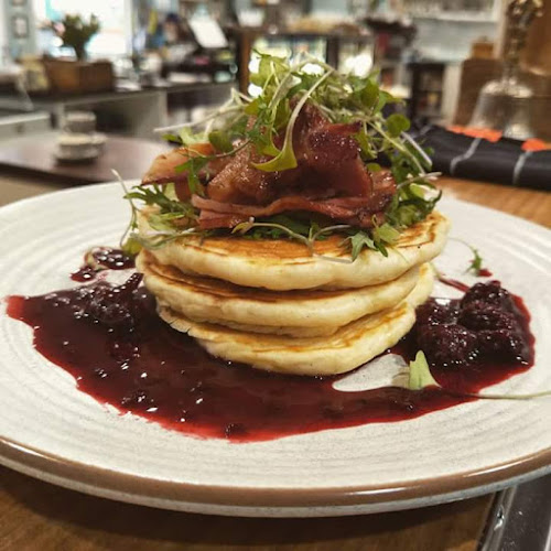 Moon Lily Kitchen and Cakes - Beaconsfield