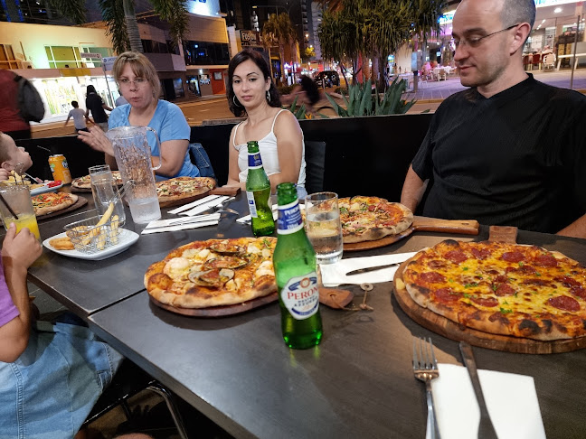 Comentarii opinii despre Hunger Hunt Pizza Bar and Restaurant