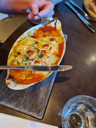 Comentarii opinii despre Belluci's