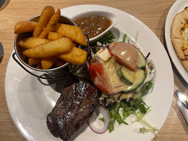 839 Ruthven St, Kearneys Spring QLD 4350