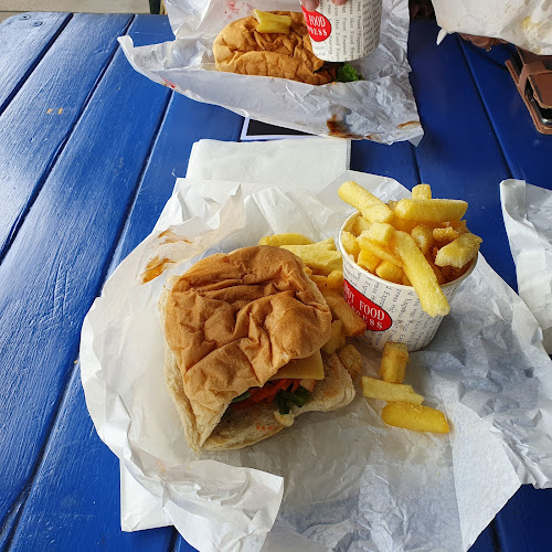 Opinii despre Big G's Catering în Kawana - Hospitality and gastronomy