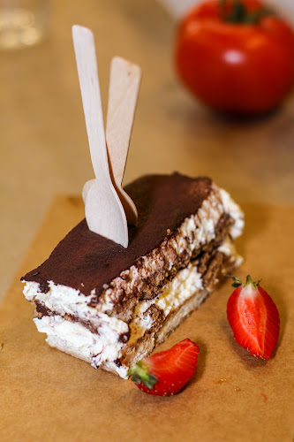 Miznon - Hospitality and gastronomy