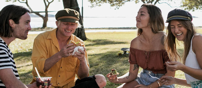 Raw Energy Noosaville - Hospitality and gastronomy