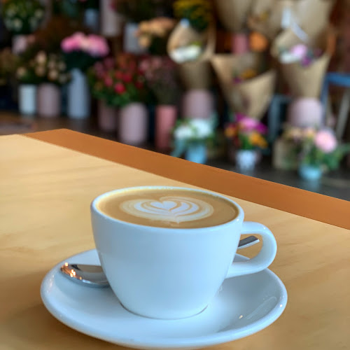 Comentarii opinii despre DAYJOB