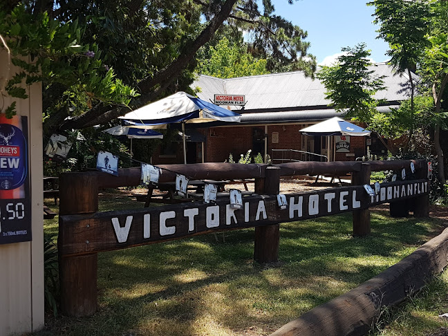 Moonan Flat Pub - Hospitality and gastronomy