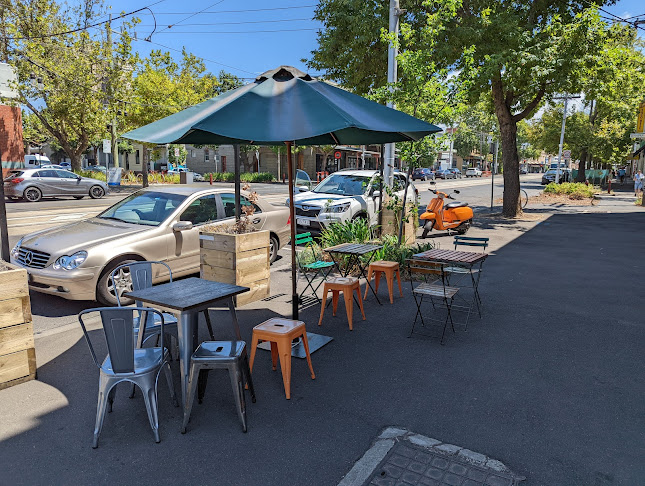 Comentarii opinii despre Cafe Park Lane