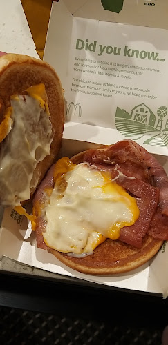 Comentarii opinii despre McDonald's Queen St