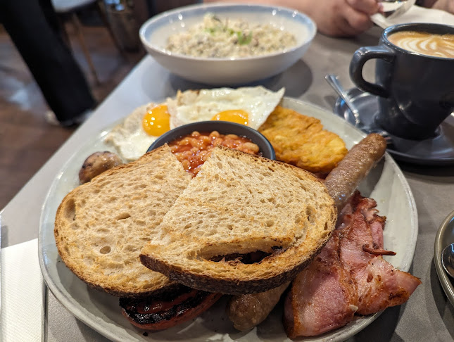 The Living Room Café - Hospitality and gastronomy